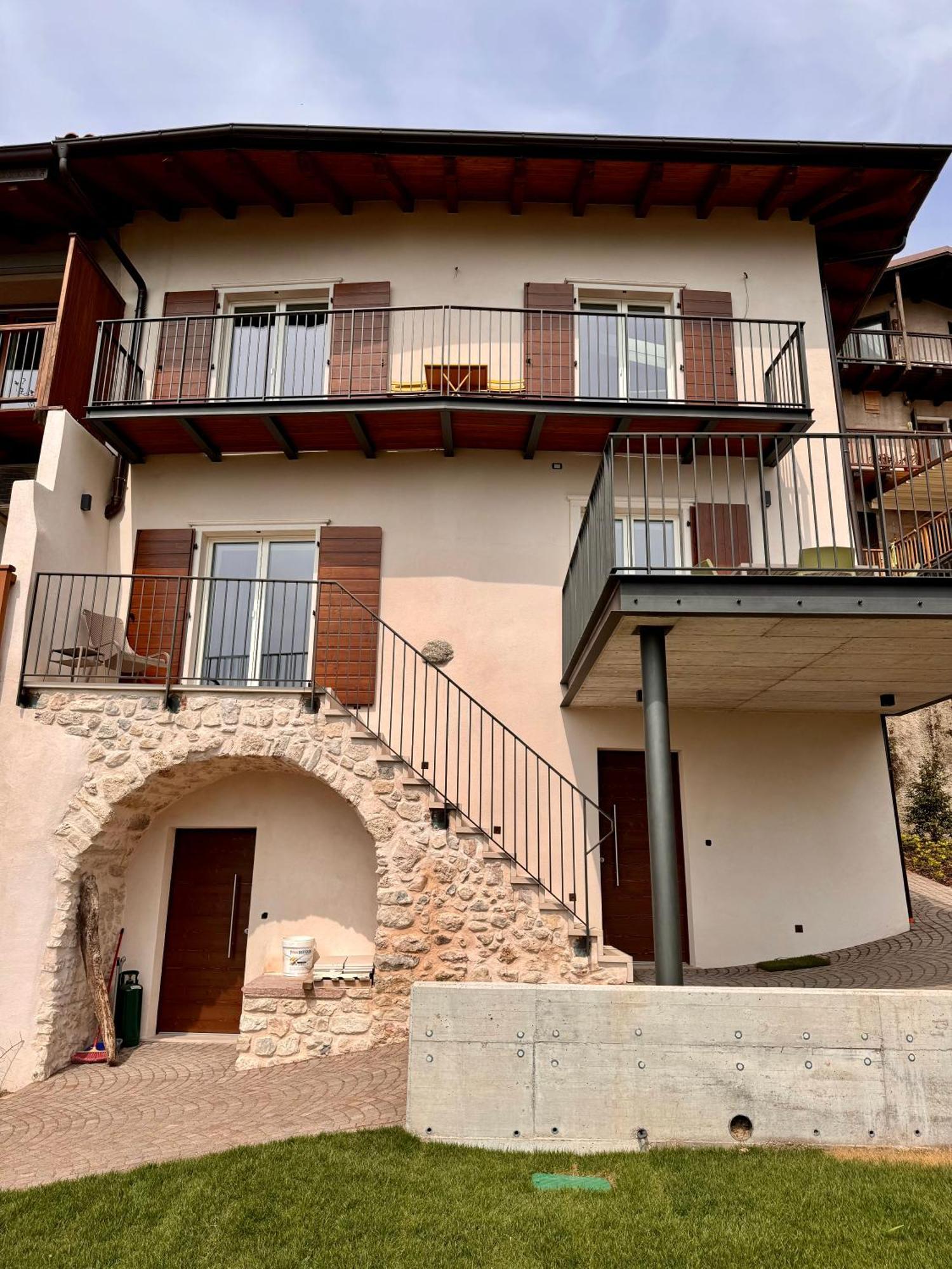 Apartamento Eco Garda Hill Tenno Exterior foto